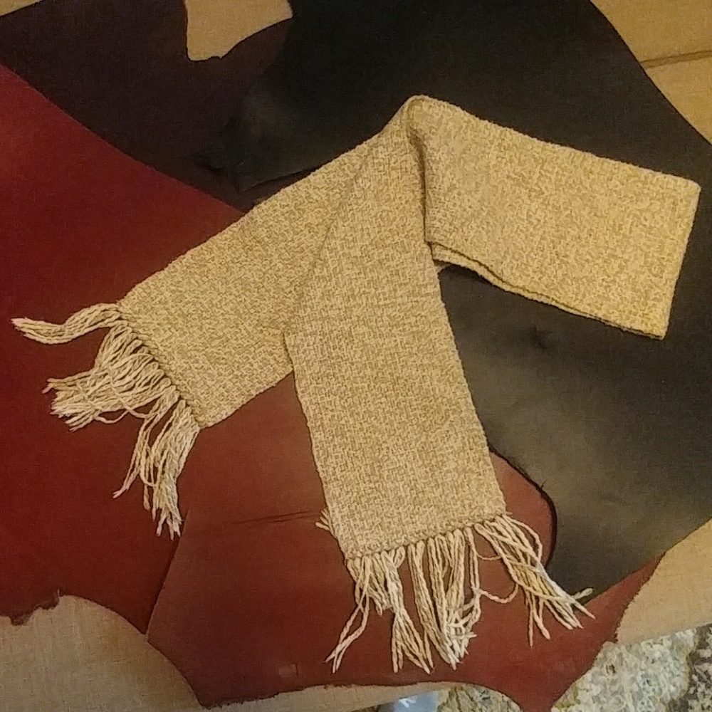 Handwoven scarf
